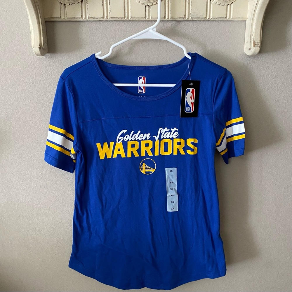 NWT- Women’s XS Goldenstate Warriors T 🏀